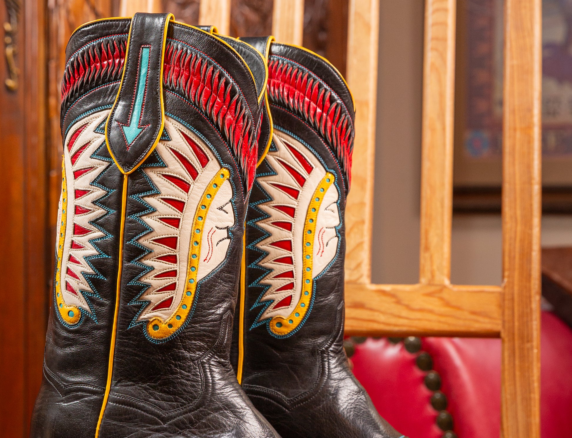 Indian Chief Inlay - Black