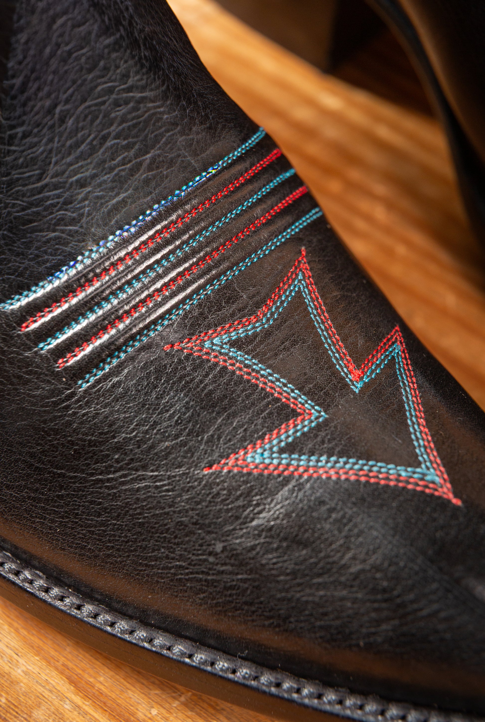 Indian Chief Inlay - Black