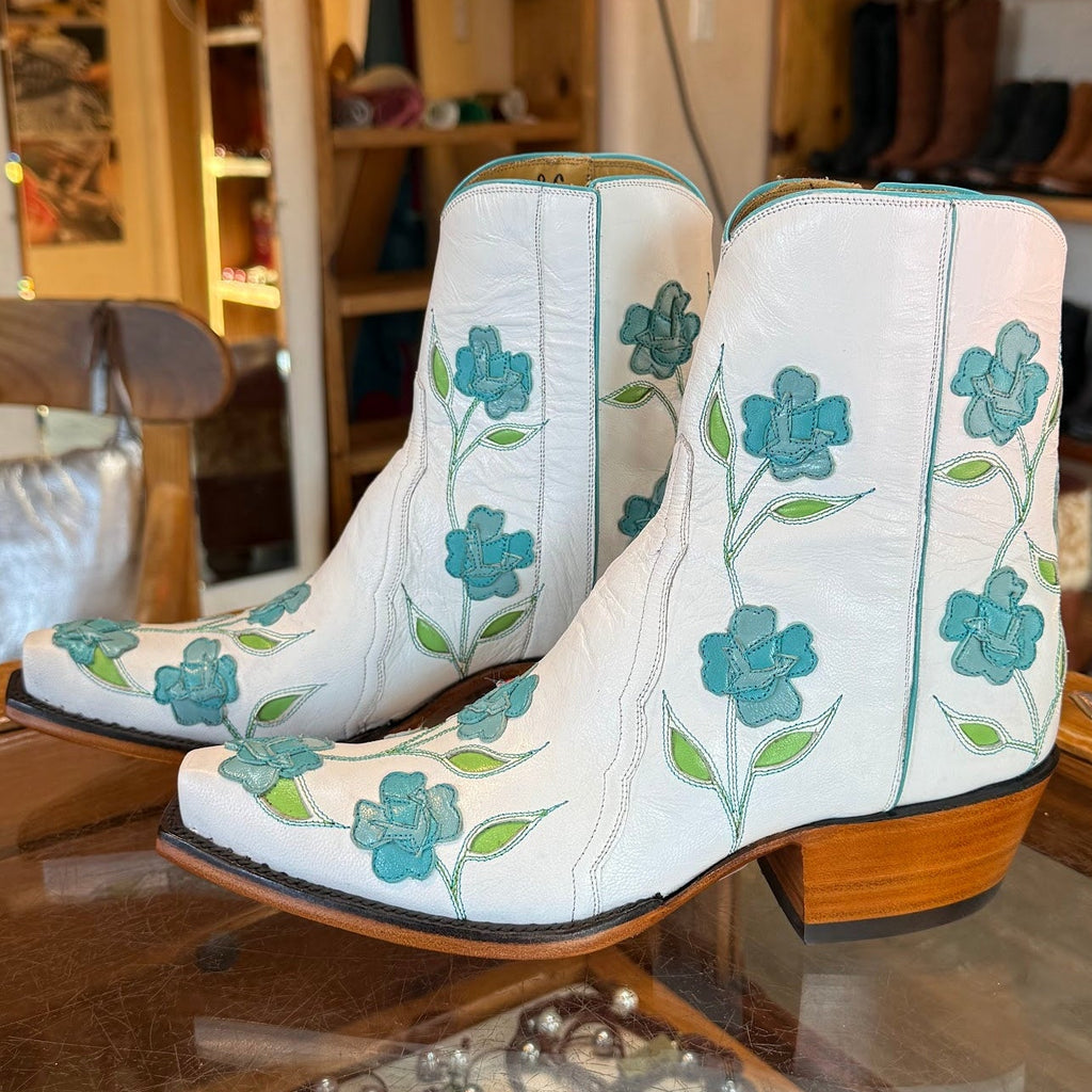 O'Susanna Ankle Zipper - White/Turquoise - Back at the Ranch
