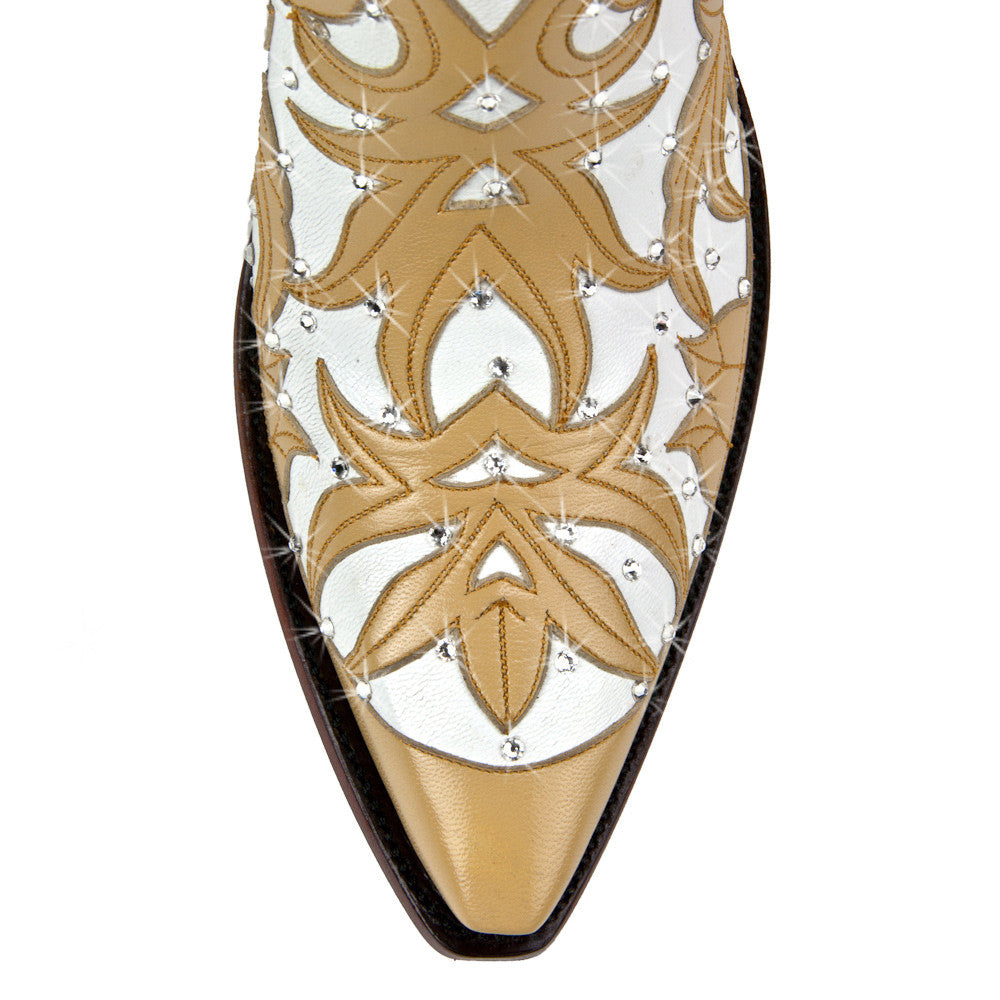 Monet + Crystals 14" - Back at the Ranch